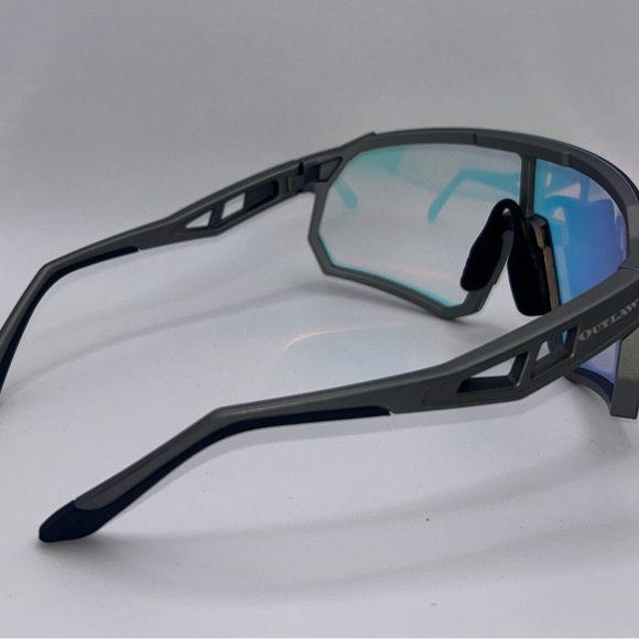 Outlaw Photochromic Tour Glasses - Picture 4 of 5